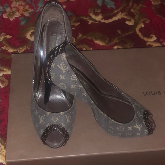 High heels - Picture 1 of 1